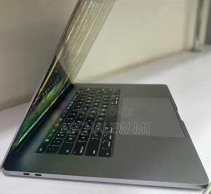New Laptop Apple MacBook Pro 2019 16GB Intel Core i9 SSD 1T