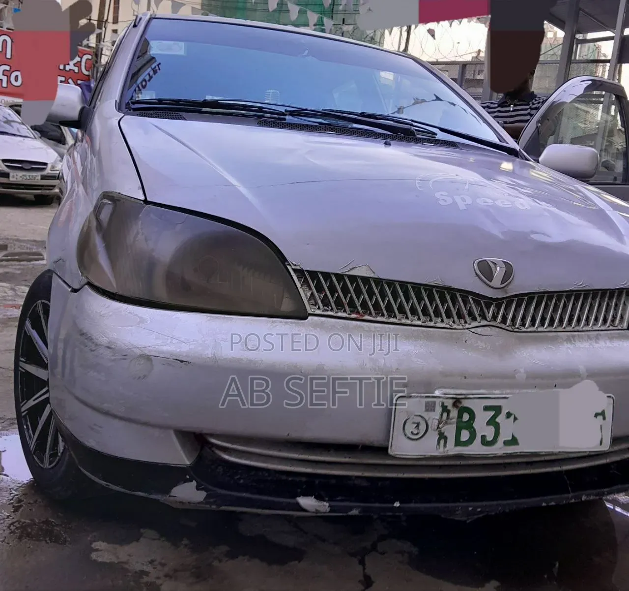 Toyota Platz 2001 Silver