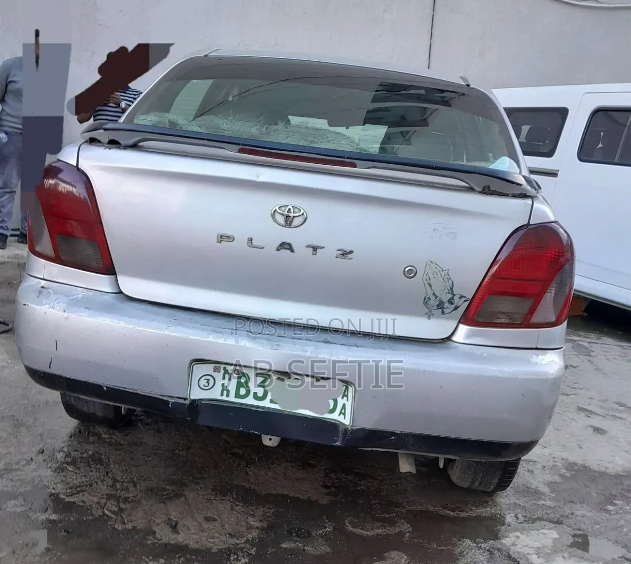 Toyota Platz 2001 Silver