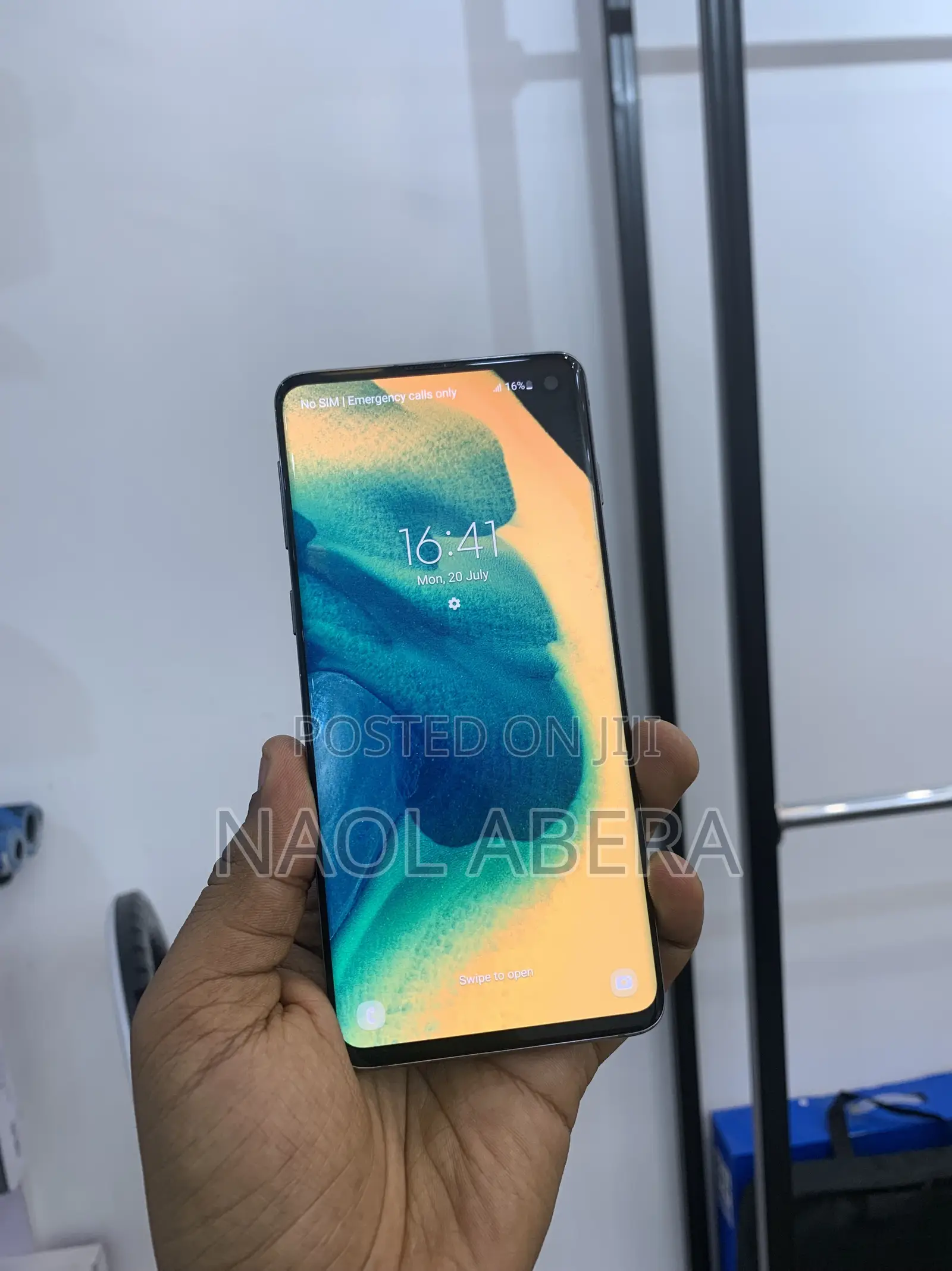New Samsung Galaxy S10 128 GB Black