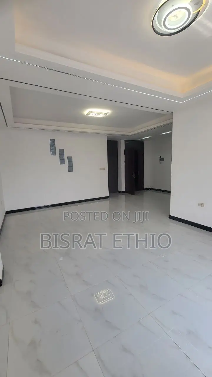 3bdrm Apartment in Cmc Michael, Bole for sale