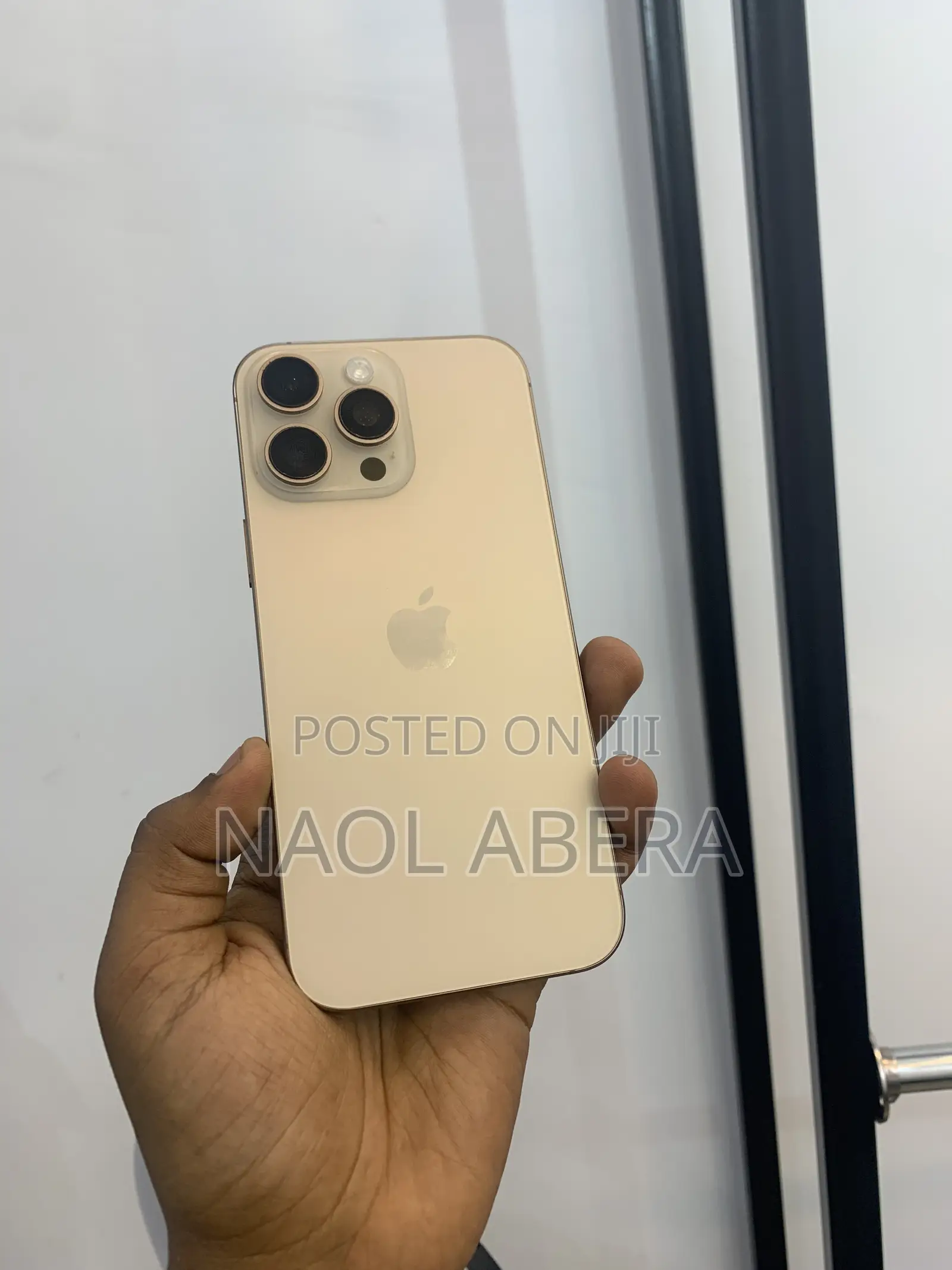 New Apple iPhone 16 Pro Max 256 GB Gold