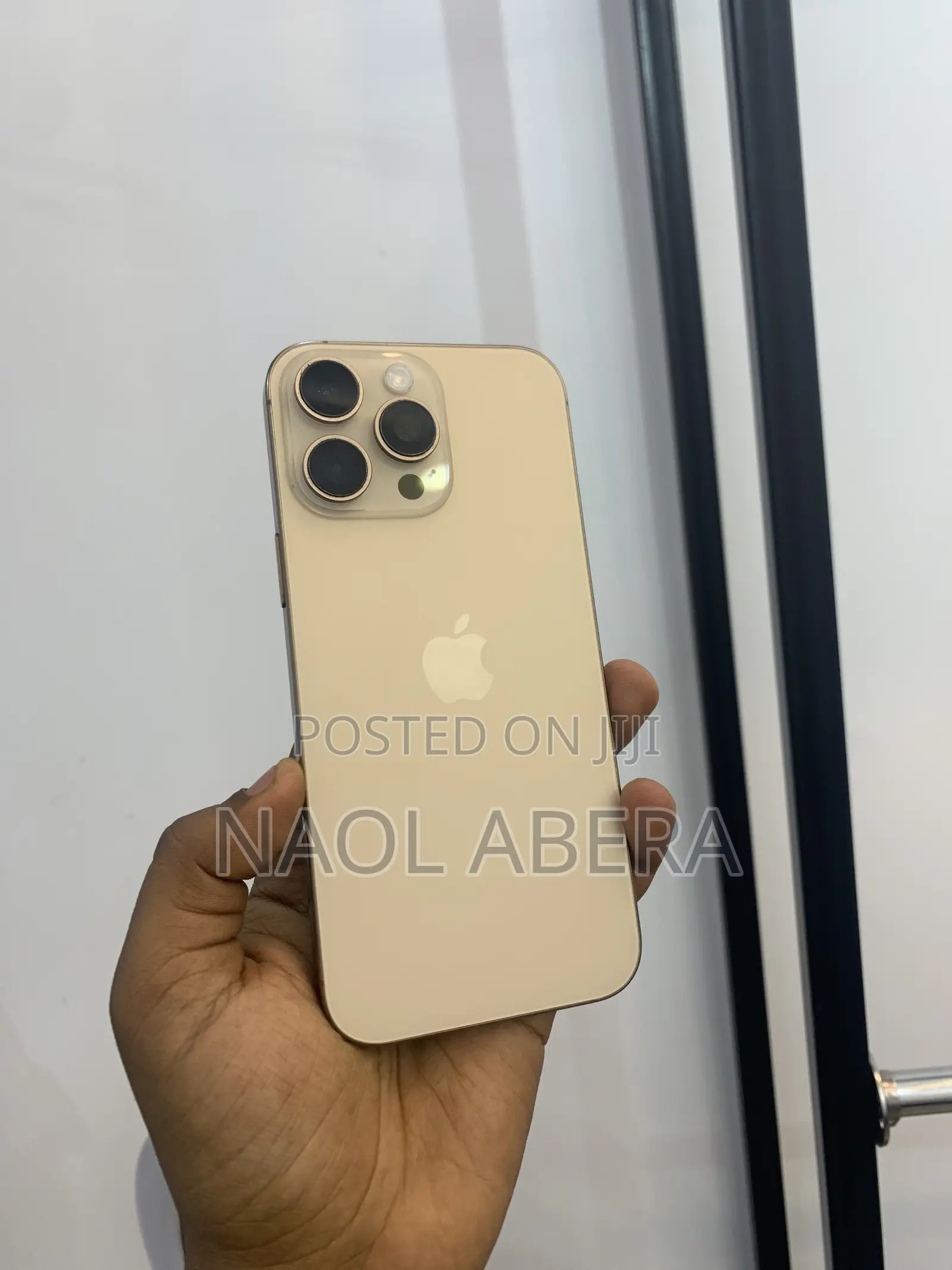 New Apple iPhone 16 Pro Max 256 GB Gold
