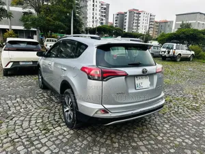 Toyota RAV4 2016