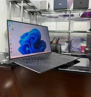 New Laptop Dell Precision 5540 16GB Intel Core i7 SSD 512GB