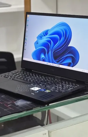 New Laptop HP Omen 16 16GB Intel Core i9 SSD 512GB