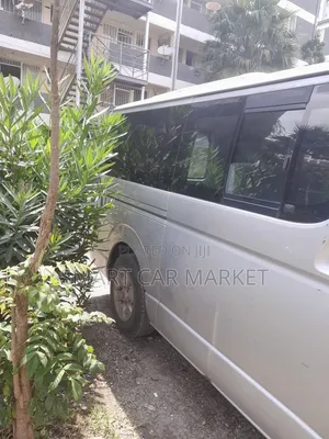 Toyota HiAce 2007 Silver