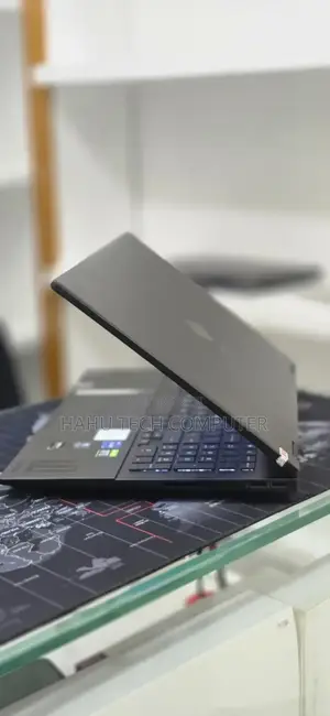 New Laptop HP Omen 16 16GB Intel Core i9 SSD 512GB
