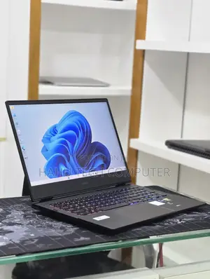 New Laptop HP Omen 16 16GB Intel Core i7 SSD 512GB