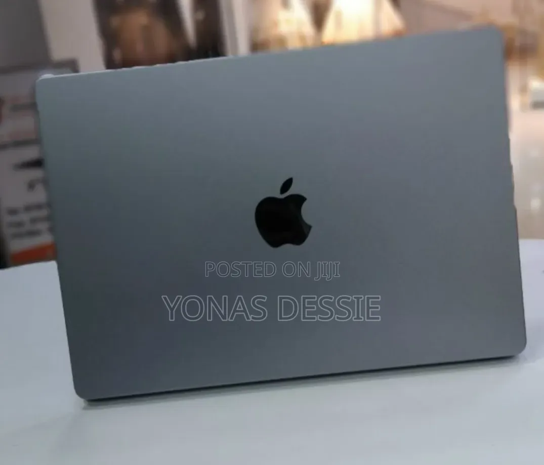 New Laptop Apple MacBook Pro 2021 M1 32GB SSD 512GB
