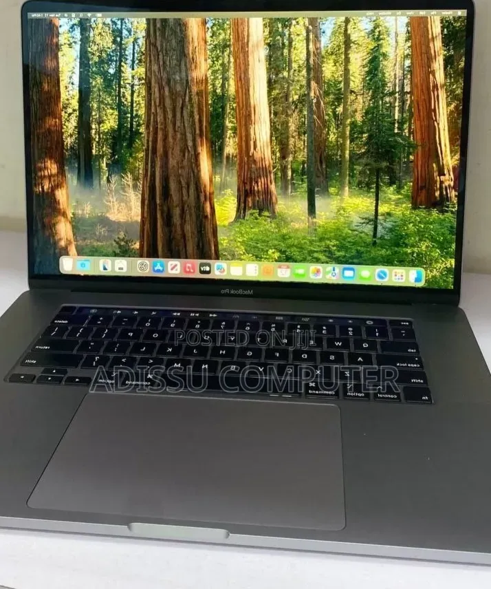 New Laptop Apple MacBook Pro 2019 16GB Intel Core i9 SSD 1T