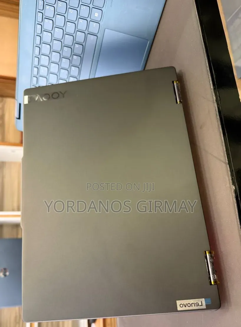 New Laptop Lenovo Yoga 7 15ITL5 16GB Intel Core Ultra 7 SSD 512GB