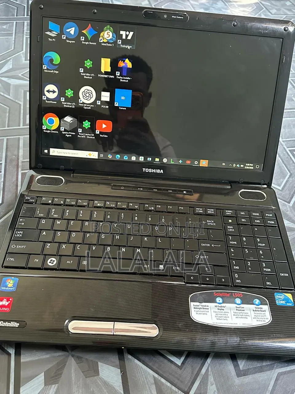 Laptop Toshiba Satellite L500 4GB Intel Core i5 HDD 500GB