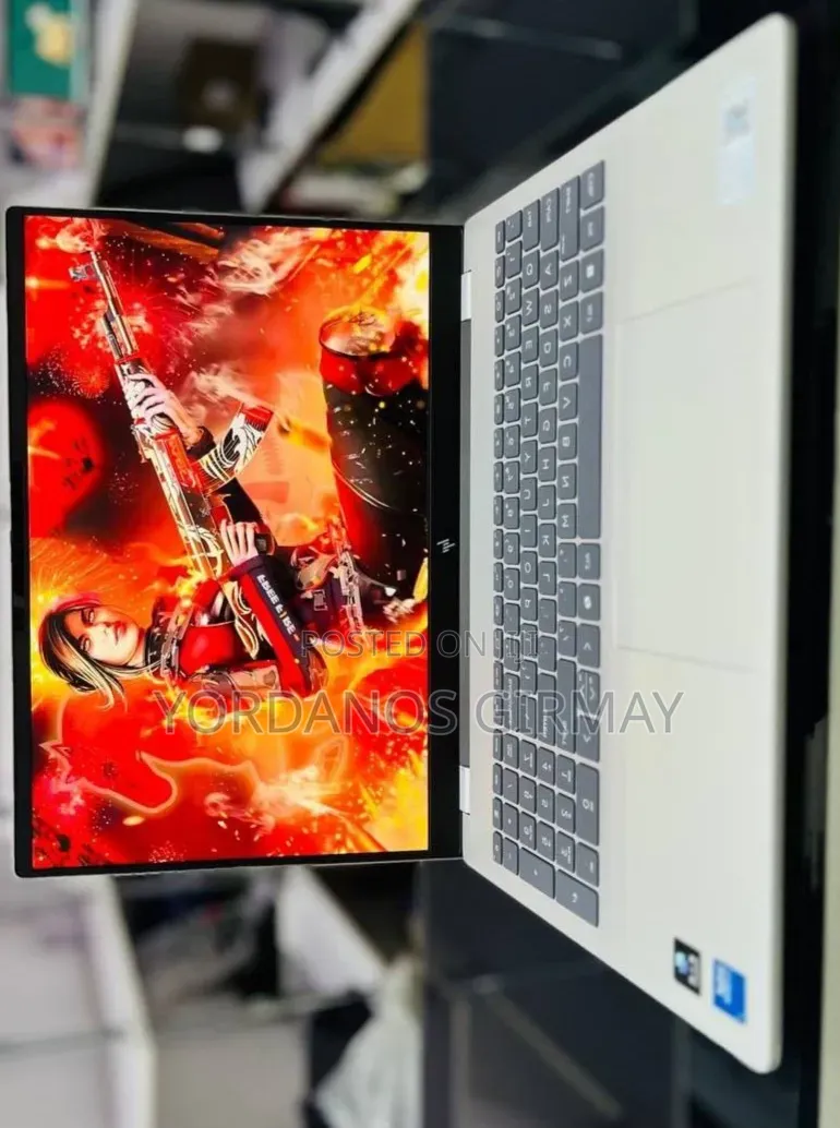 New Laptop HP OmniBook 7 16" 16GB Intel Core 7 SSD 512GB