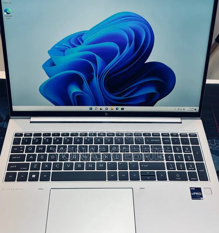 New Laptop HP EliteBook 860 G10 32GB Intel Core i7 SSD 1T