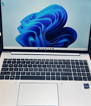 New Laptop HP EliteBook 860 G10 32GB Intel Core i7 SSD 1T