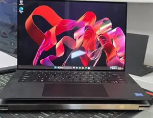 New Laptop Dell Precision 5560 16GB Intel Core i7 SSD 512GB