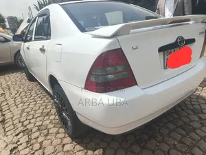 Toyota Corolla 2001 White