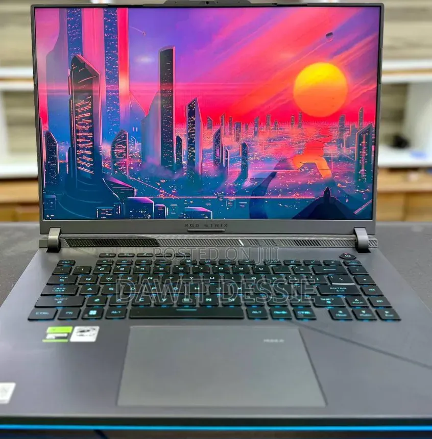 New Laptop Asus ROG Strix G16 16GB Intel Core i9 SSD 1T