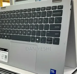 New Laptop HP OmniBook 5 Flip 16GB Intel Core 7 SSD 512GB