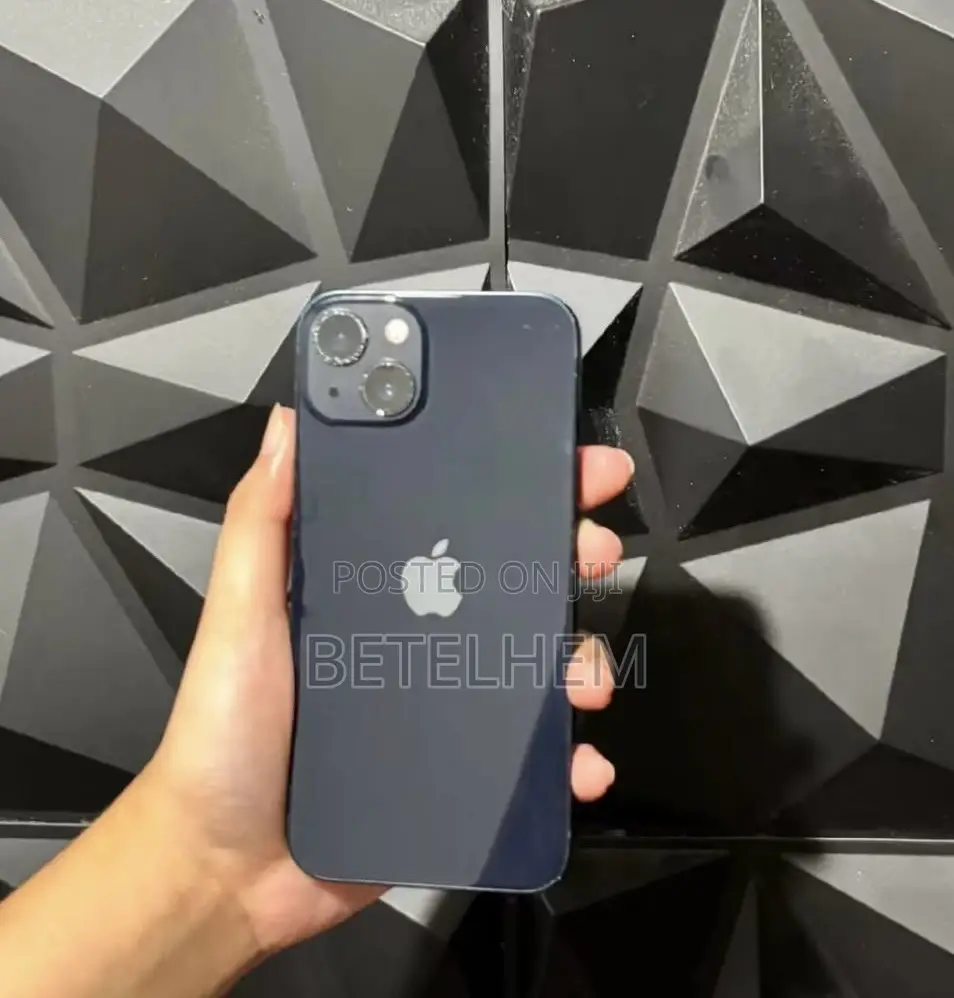 New Apple iPhone 13 256 GB Black