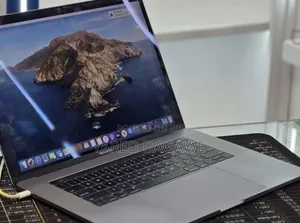 New Laptop Apple MacBook Pro 2018 32GB Intel Core i7 SSD 1T