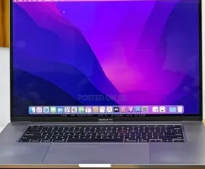New Laptop Apple MacBook Pro 2018 32GB Intel Core i9 SSD 2T