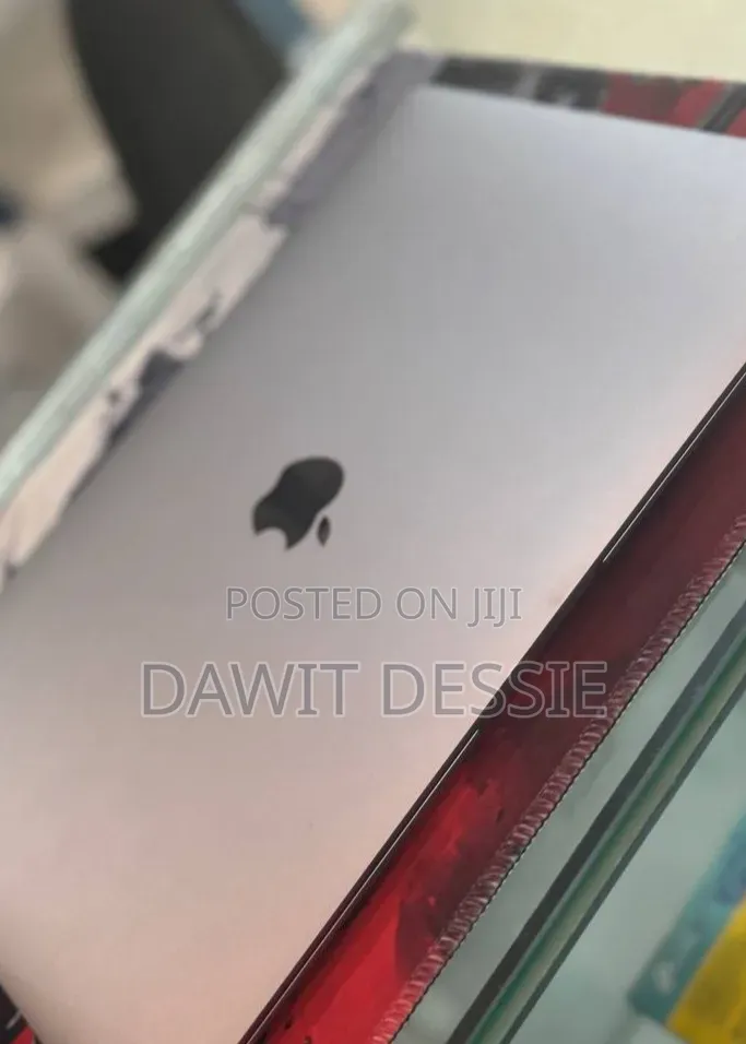 New Laptop Apple MacBook Air 2020 M1 8GB Apple M1 SSD 256GB
