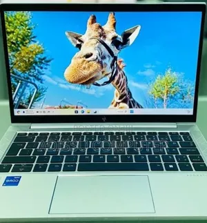 New Laptop HP EliteBook 830 G8 16GB Intel Core i5 SSD 512GB