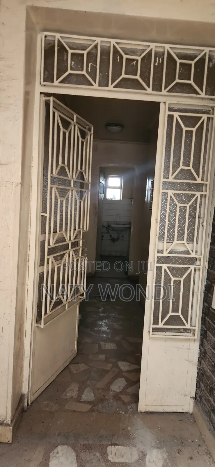 6bdrm House in Villa, Yeka for rent
