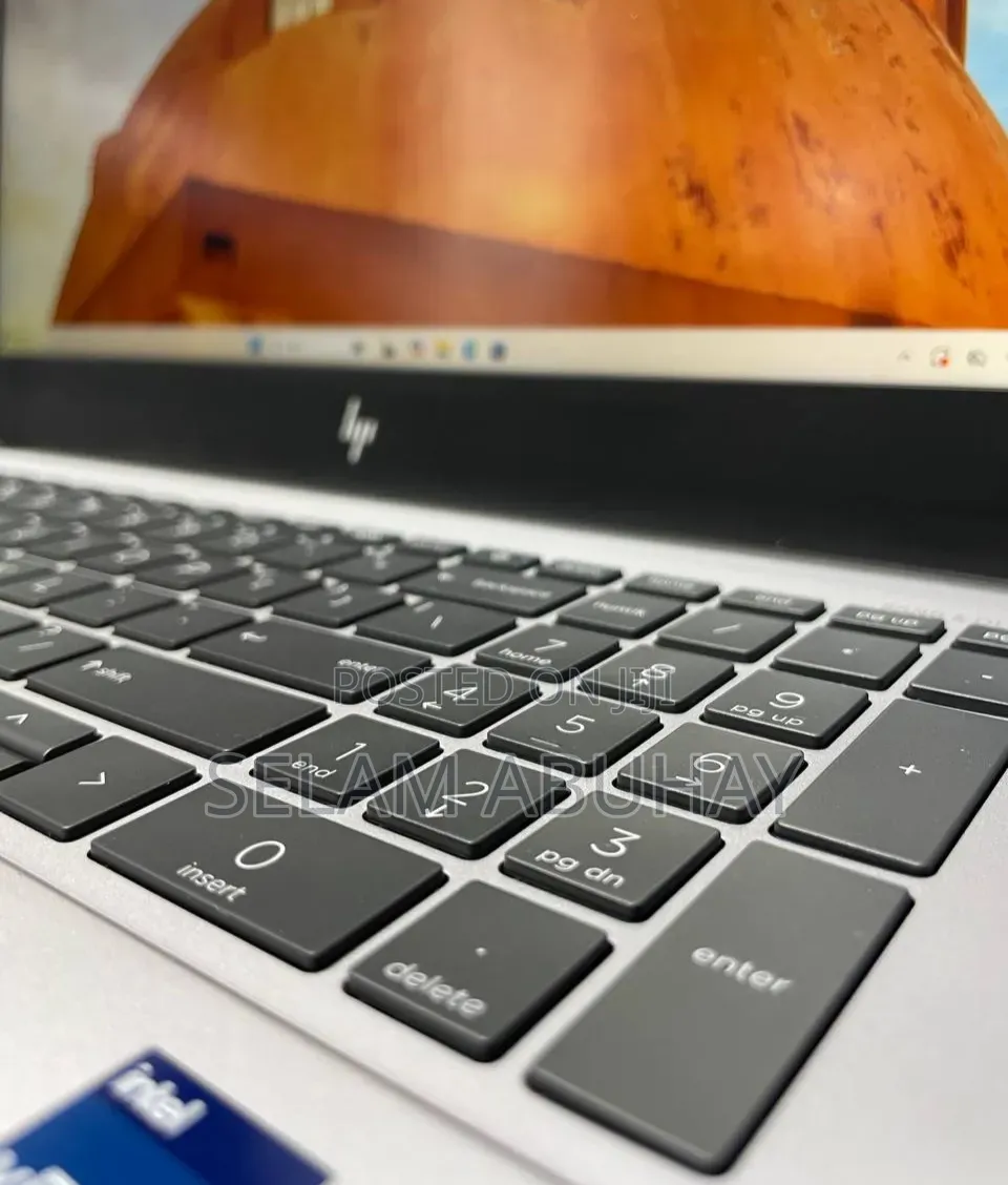 New Laptop HP ZBook Studio 32GB Intel Core i9 SSD 512GB