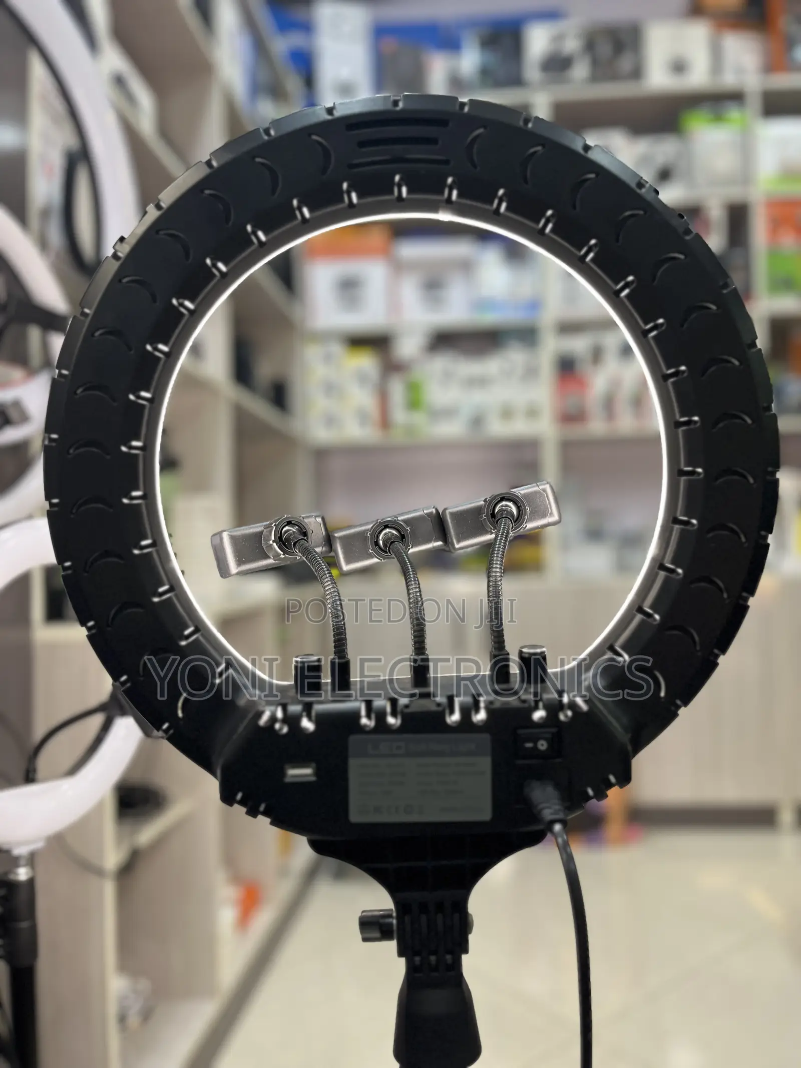 RL-14" LED Soft Ring Light With Phone Holders Remote