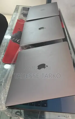 New Laptop Apple MacBook Pro 2021 M1 8GB Apple M1 SSD 256GB