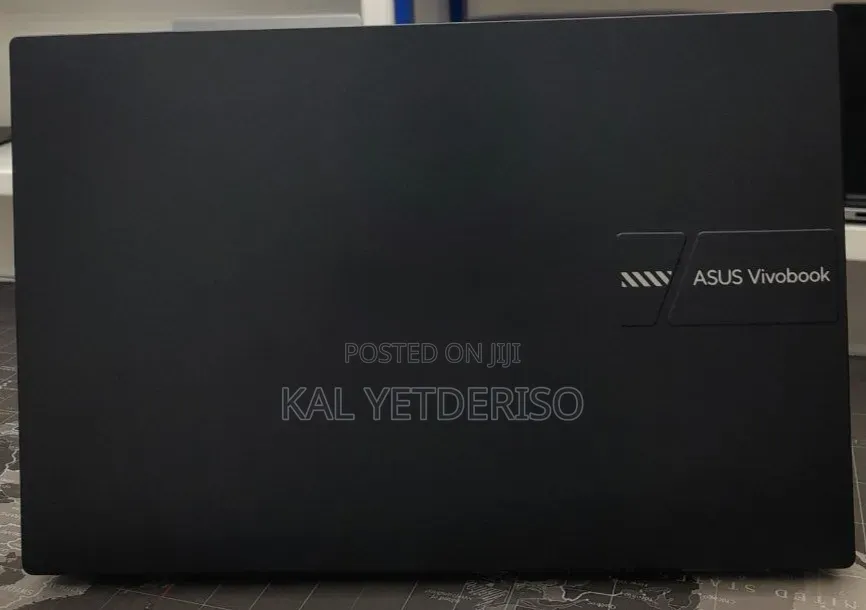 New Laptop 8GB Intel Core i5 SSD 512GB