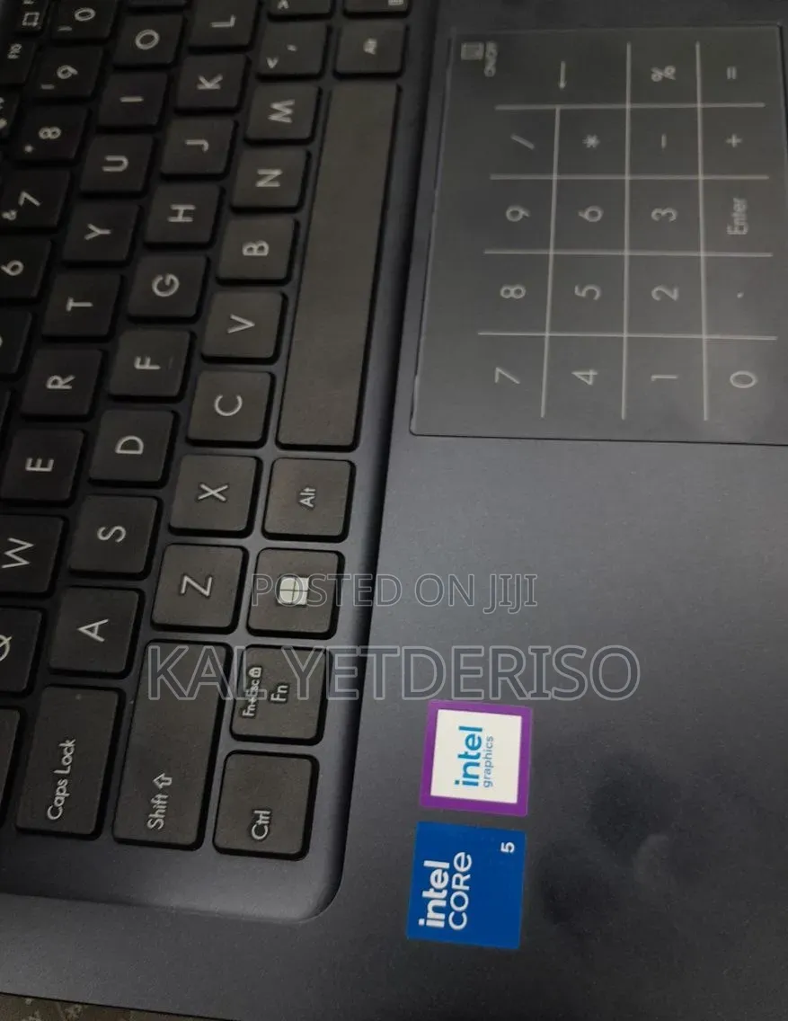 New Laptop 8GB Intel Core i5 SSD 512GB