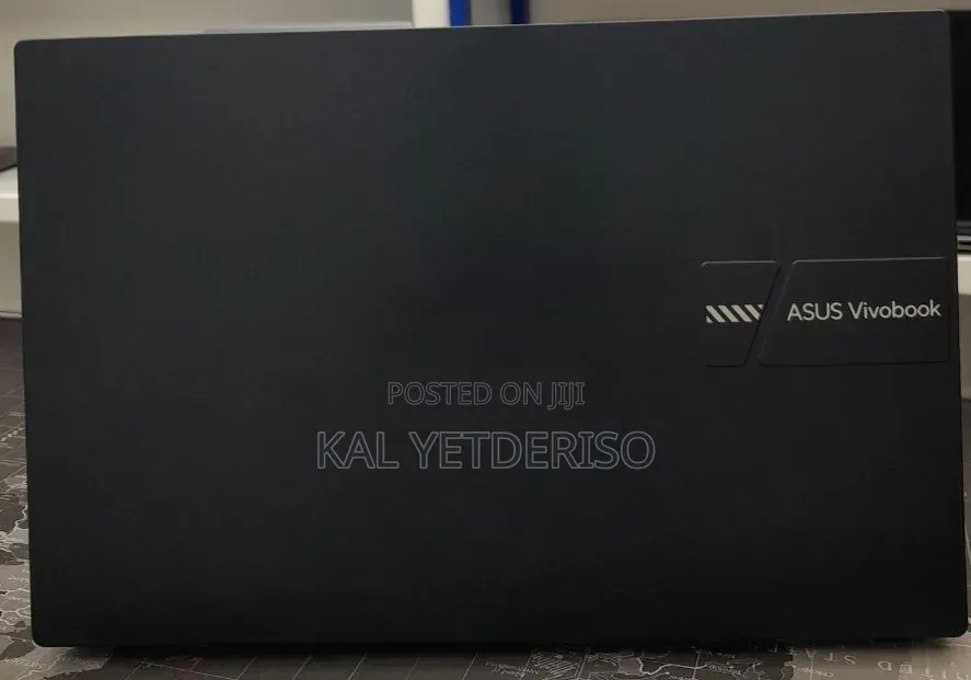 New Laptop 8GB Intel Core i5 SSD 512GB