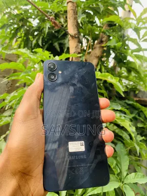 New Samsung Galaxy A05 64 GB Black