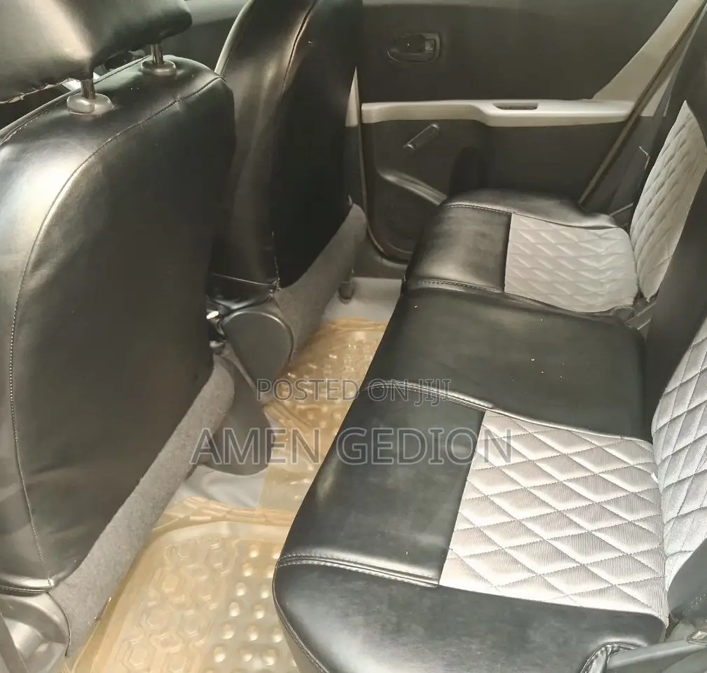 Toyota Yaris 2009 Silver