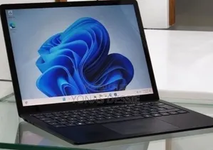 New Laptop Microsoft Surface Laptop 4 16GB Intel Core i7 SSD 512GB