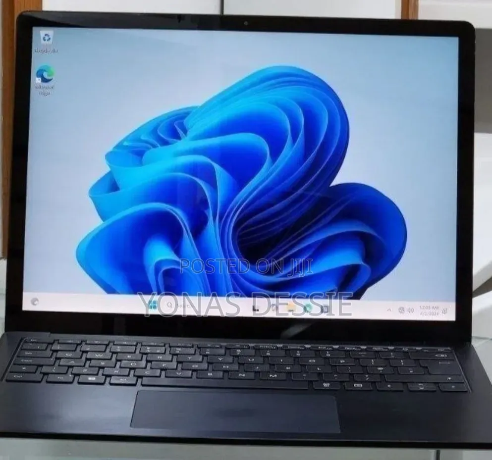 New Laptop Microsoft Surface Laptop 4 16GB Intel Core i7 SSD 512GB
