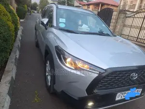Toyota Corolla Cross Hybrid 2023 Silver