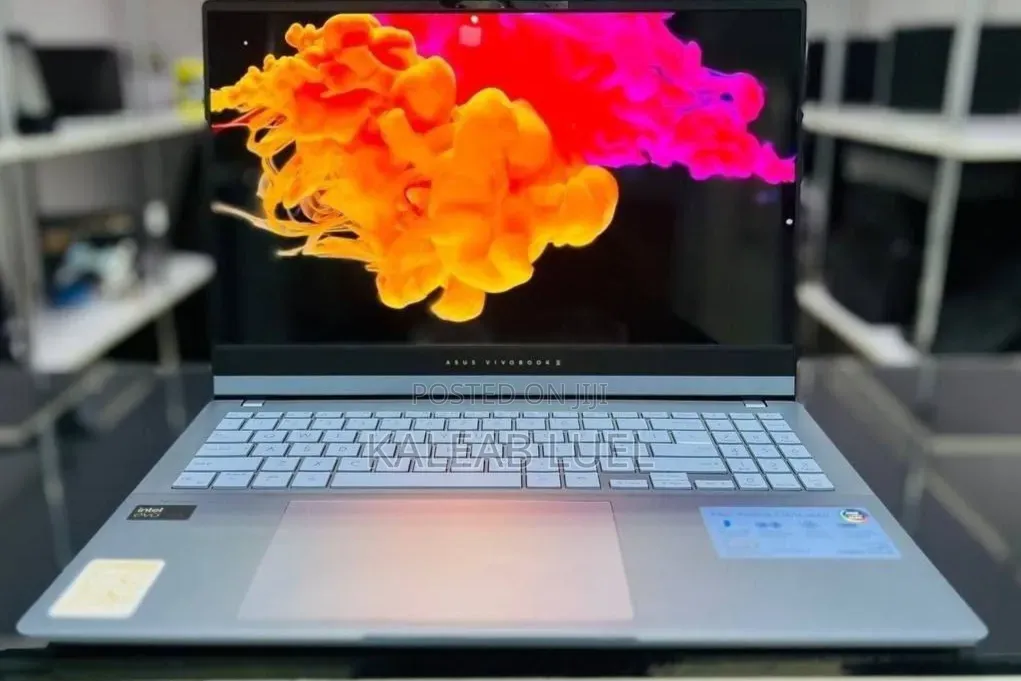 New Laptop Asus VivoBook S15 S510UA 16GB Intel Core Ultra 7 SSD 512GB