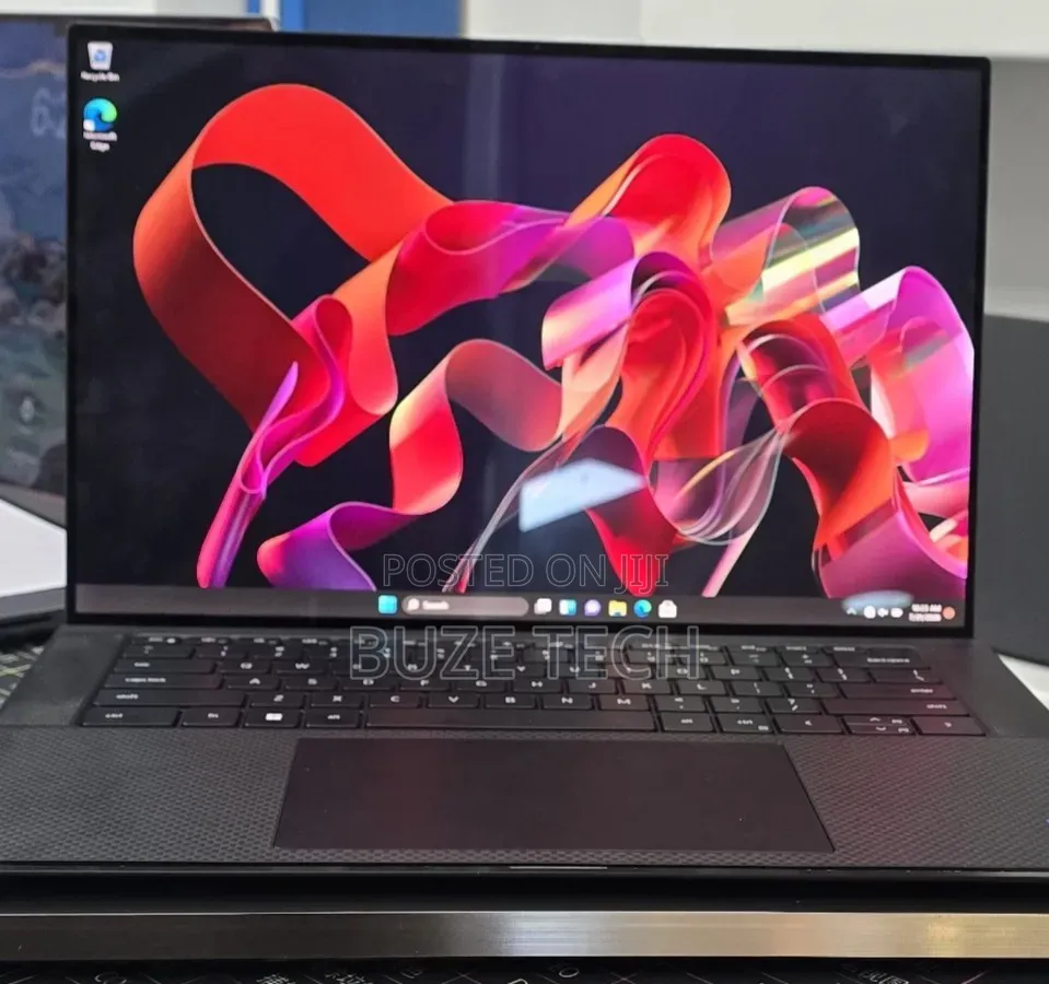 New Laptop Dell Precision 5560 16GB Intel Core i7 SSD 512GB