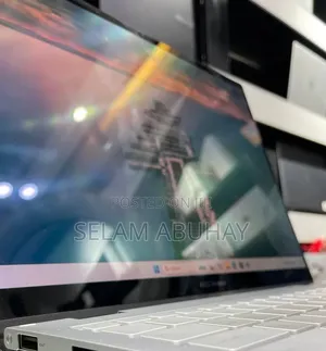 New Laptop Asus Zenbook 14 OLED 16GB Intel Core i7 SSD 512GB