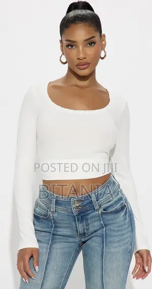 White Top on Hand