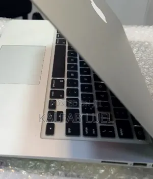 New Laptop Apple MacBook Air 2017 8GB Intel Core i5 SSD 256GB