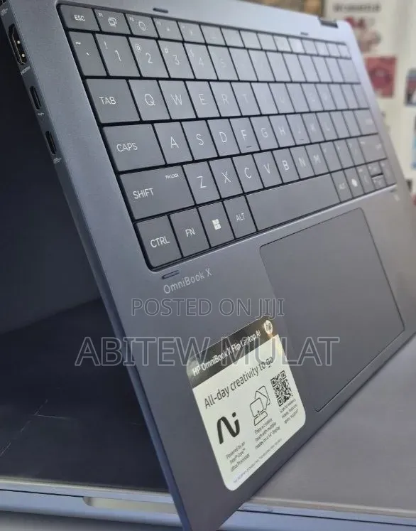 New Laptop HP OmniBook Ultra Flip 14" 16GB Intel Core Ultra 7 SSD 1T