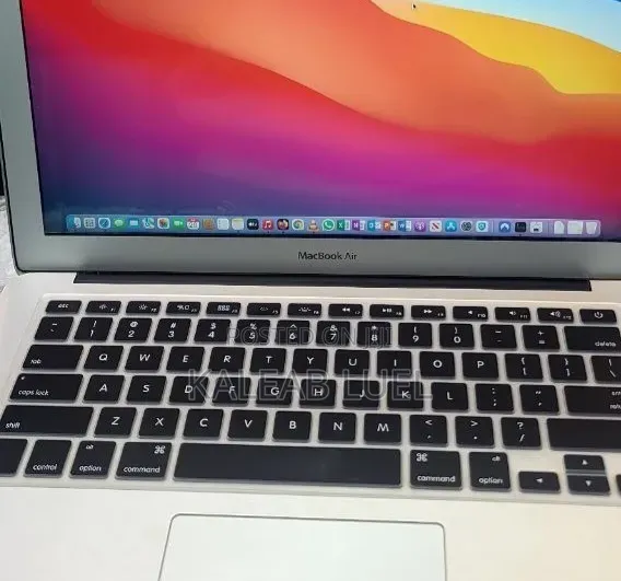 New Laptop Apple MacBook Air 2017 8GB Intel Core i5 SSD 256GB