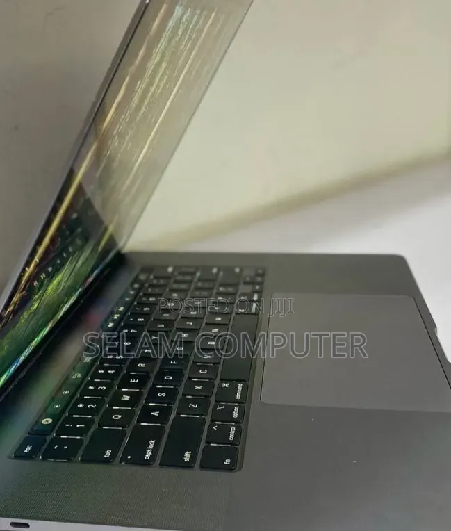 New Laptop Apple MacBook Pro 2019 16GB Intel Core i9 SSD 1T