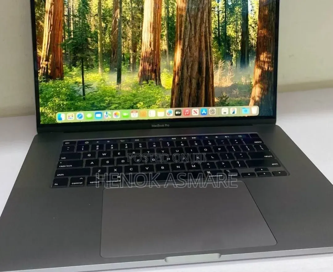 New Laptop Apple MacBook Pro 2019 32GB Intel Core i9 SSD 512GB